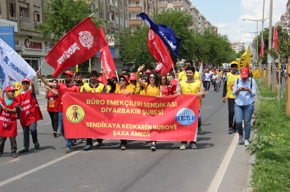 Fotoğraflarla Diyarbakır&rsquo;da 1 Mayıs